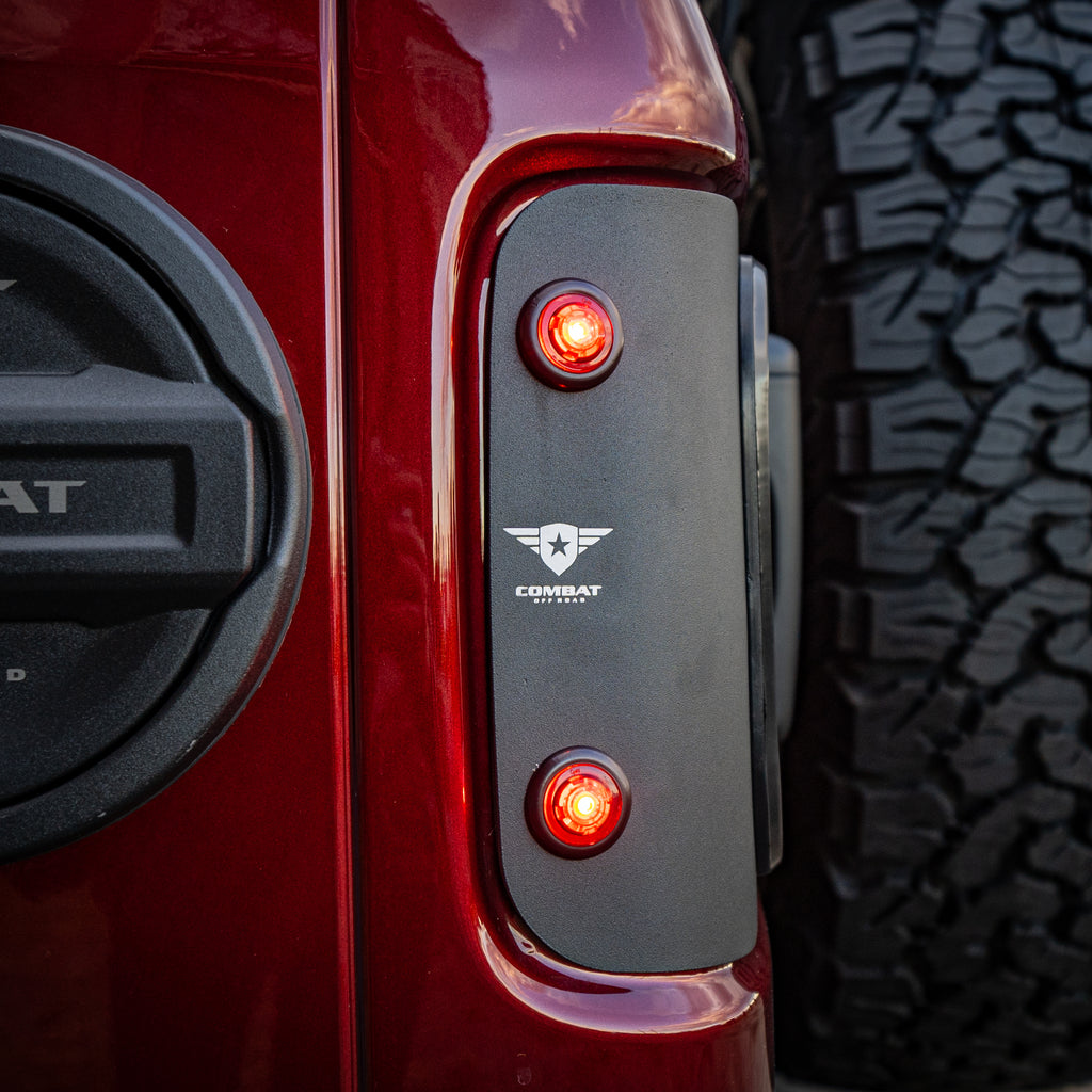 25-1050-Combat-Tail-Gunner-Tail-Lights-Jeep-JL-7OV.jpg