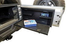 Load image into Gallery viewer, Tailgate Lockbox - 07-18 Wrangker JK Standard Panel Black Tuffy Security Products