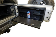 Load image into Gallery viewer, Tailgate Lockbox - 07-18 Wrangker JK Standard Panel Black Tuffy Security Products