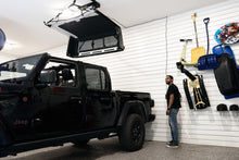 Load image into Gallery viewer, HOSS Storage Hardtop Hoist For Jeep 2018-Current Wrangler JL Black Bestop