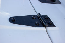 Load image into Gallery viewer, Jeep CJ/YJ Hood Hinge Pair 55-95 CJ and Wrangler YJ Powdercoat Black Kentrol