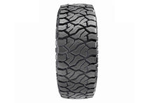 Load image into Gallery viewer, 305/55R20 Venom Terra Hunter R/T