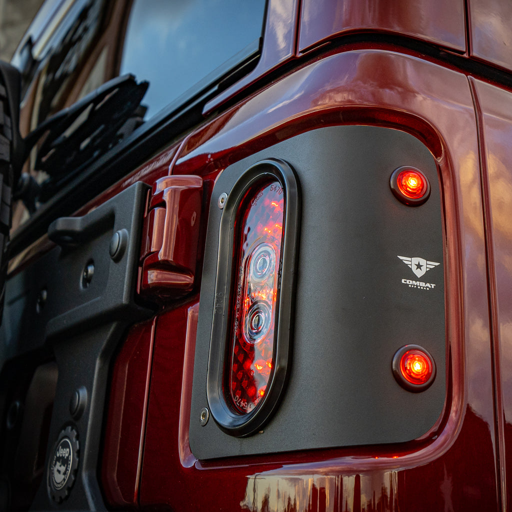 25-1050-Combat-Tail-Gunner-Tail-Lights-Jeep-JL-5OV.jpg