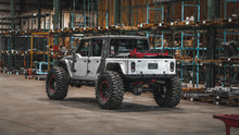 Load image into Gallery viewer, Aluminum Bobbed Replacement Bed for Jeep Gladiator
