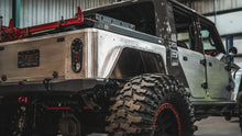 Load image into Gallery viewer, Aluminum Bobbed Replacement Bed for Jeep Gladiator
