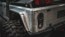 Load image into Gallery viewer, Aluminum Bobbed Replacement Bed for Jeep Gladiator