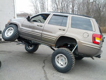 Load image into Gallery viewer, Jeep Grand Cherokee 6.0 Inch Rear Coil Springs 1999-2004 WJ Clayton Off Road