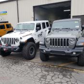 Load image into Gallery viewer, Jeep Wrangler Diesel 2.5 Inch Overland Plus Lift Kit 2020-2023 JL Clayton Off Road