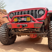 Load image into Gallery viewer, 2018-2026 JEEP JL/JLU/JT FRONT BUMPER WITH HOOP (LEGACY 6061 ALUMINUM) SAVVY OFFROAD