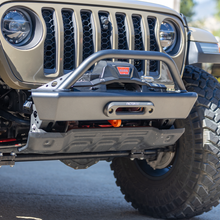Load image into Gallery viewer, 2018-2026 JEEP JL/JLU/JT FRONT BUMPER WITH HOOP (LEGACY 6061 ALUMINUM) SAVVY OFFROAD