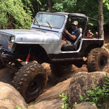 Load image into Gallery viewer, Jeep YJ Competition Cut Corners Bare Steel Pair Motobilt