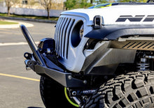 Load image into Gallery viewer, Tomahawk Frame Chop Front Bumper w/Bull Bar for Jeep JK, JL, JT Motobilt