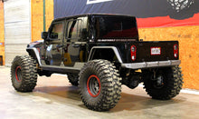 Load image into Gallery viewer, Bobbed Replacement Bed for Jeep Gladiator Motobilt