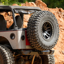 Load image into Gallery viewer, Body Mount Tire Carrier for Jeep YJ / TJ / LJ 8 x 6.5 Inch Motobilt
