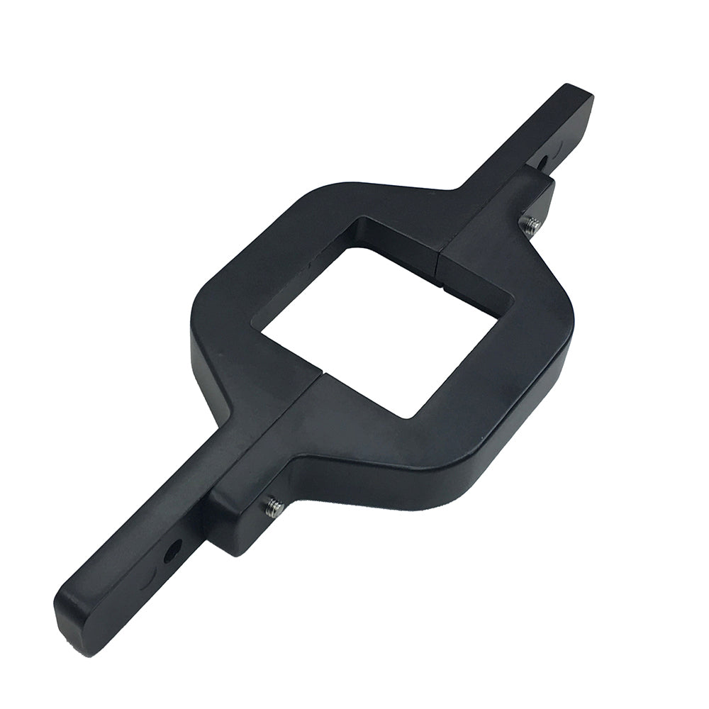 QBU823_Trailer_Hitch_Light_3_Web_0_0.jpg