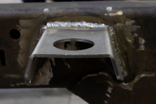 Load image into Gallery viewer, Rust Buster 1997-2006 Jeep Wrangler TJ &amp; Wrangler Unlimited LJ Body Mount Brackets RB4018