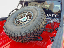 Load image into Gallery viewer, TCGL-01_on vehicle (1).jpg