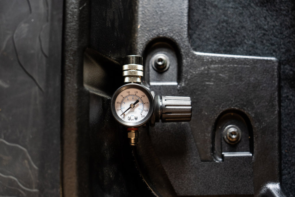 AccuAir Suspension On Board Air Systems Jeep Gladiator JT On Board Air Kit