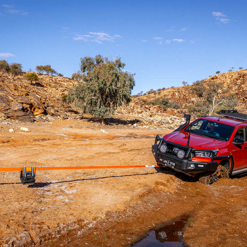 ARB Tow Straps ARB Weekender Recovery Kit Incl 17600lb Recovery Strap/4.75T Shackles