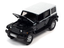 Load image into Gallery viewer, AutoWorld Diecast Model Auto World 2017 Jeep Wrangler Chief Edition (Rhino Body Color w/White Roof &amp; White Side Stripe) 1:64 Diecast