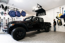 Load image into Gallery viewer, Bestop Hard Top Hoist HOSS Hardtop Hoist - 20-21 Gladiator / 18-21 Wrangler JL / 07-18 Wrangler JK - 42820-01 - Bestop