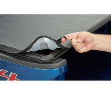 Load image into Gallery viewer, Bestop Tonneau Cover ZipRail Soft Tonneau - 04-21 Titan; For 6.5 ft. bed - 18170-01