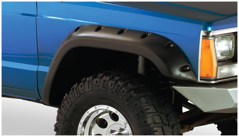 Bushwacker Fender Flares Bushwacker 84-01 Jeep Cherokee Cutout Style Flares 4pc Fits 2-Door Sport Utility Only - Black