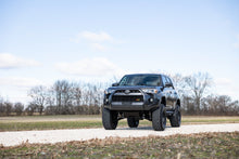 Load image into Gallery viewer, Rough Country 85 Series Wheel | Simulated Beadlock | Gunmetal Gray/Black | 17x9 | 6x5.5 |+25mm