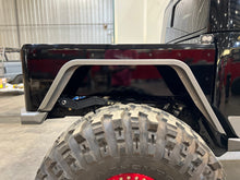 Load image into Gallery viewer, Bobbed Replacement Bed for Jeep Gladiator