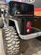 Load image into Gallery viewer, Bobbed Replacement Bed for Jeep Gladiator
