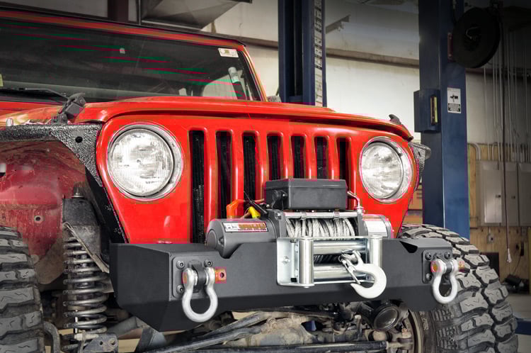 Front Stubby Winch Bumper | Jeep Wrangler TJ (97-06)/Wrangler Unlimited (04-06) 