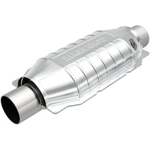 Load image into Gallery viewer, Magnaflow Catalytic Converter Universal MagnaFlow Conv Univ 3 Single O2 Boss