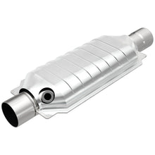 Load image into Gallery viewer, Magnaflow Catalytic Converter Universal MagnaFlow Conv Univ 3 Single O2 Boss