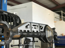 Load image into Gallery viewer, Motobilt Axle Truss Ford Super Duty Dana 60 Axle Truss Motobilt - MB4076 - Motobilt