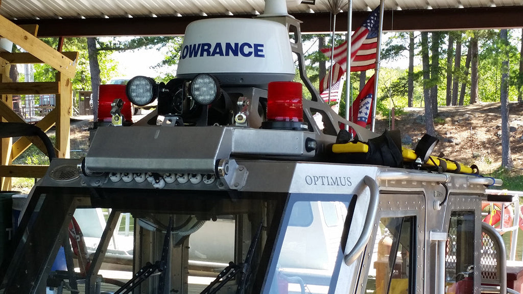 Quake LED Vehicle-Mounted Spotlight 4 in. Work Light Fracture Spot Or Flood - QFR204 - Quake LED