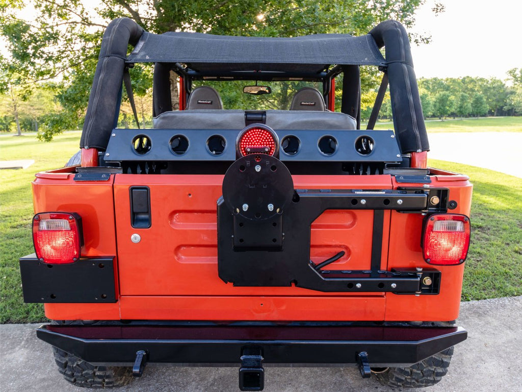 Rusty's Off Road Products Rusty's Tire Carrier - 1997-2006 TJ / LJ Wrangler